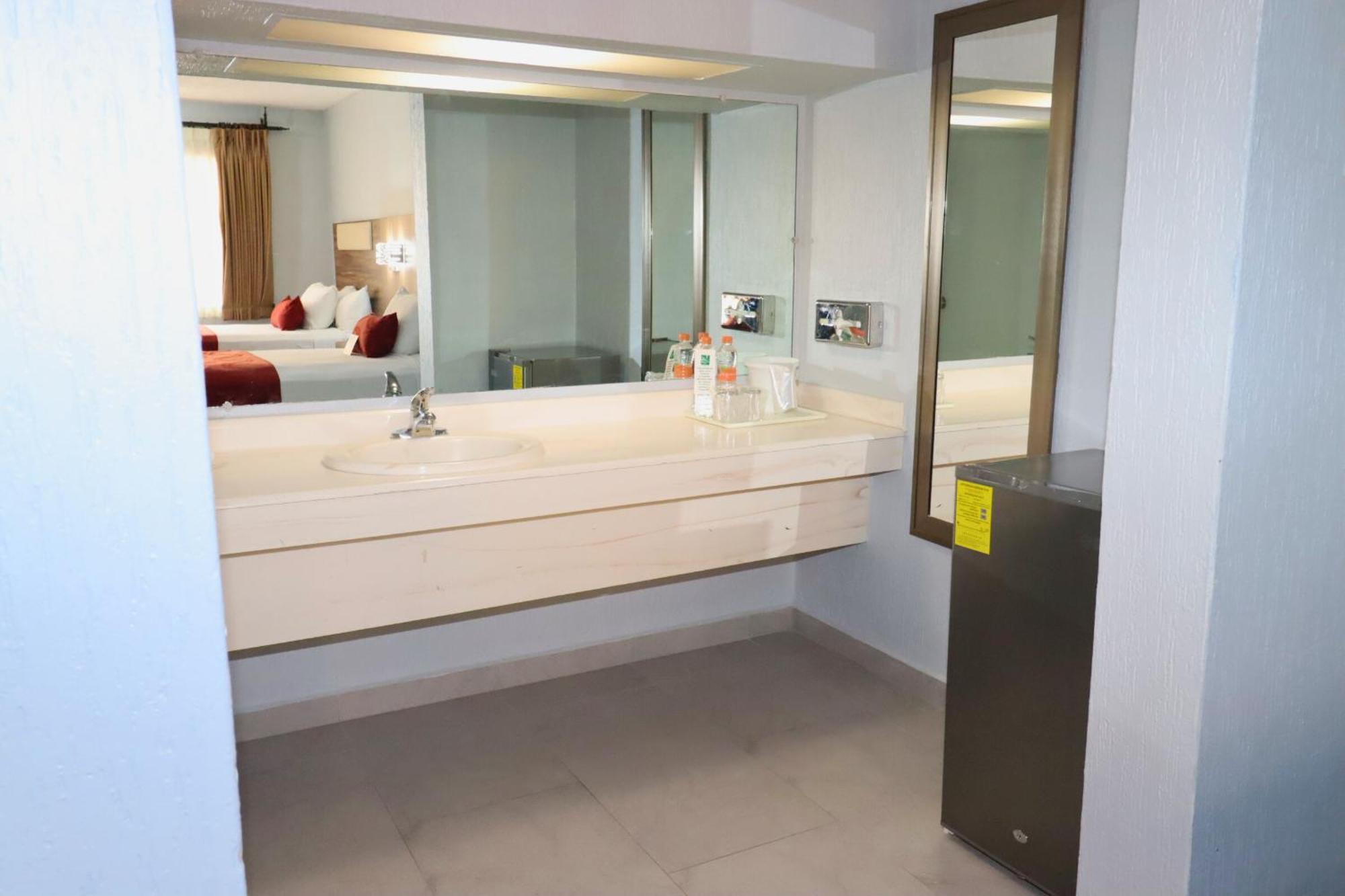 Quality Inn Piedras Negras Zewnętrze zdjęcie