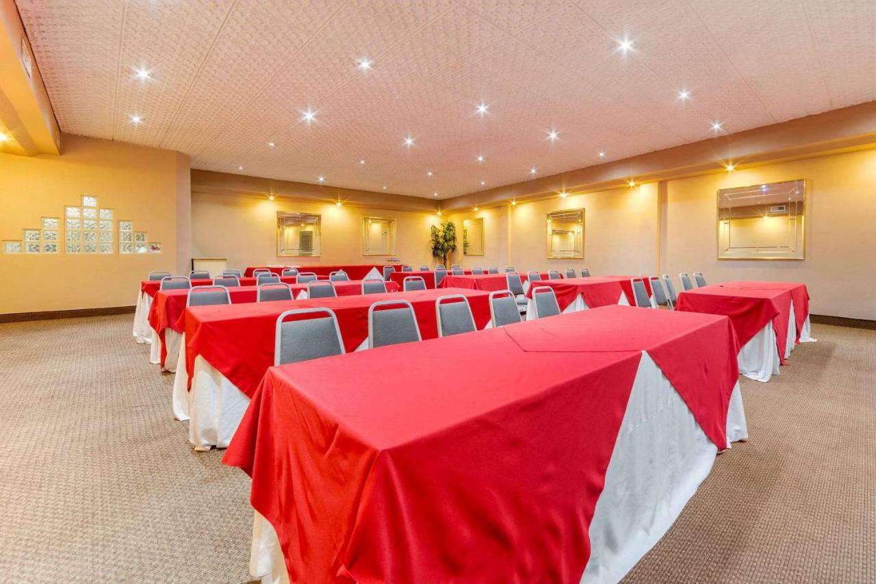 Quality Inn Piedras Negras Zewnętrze zdjęcie